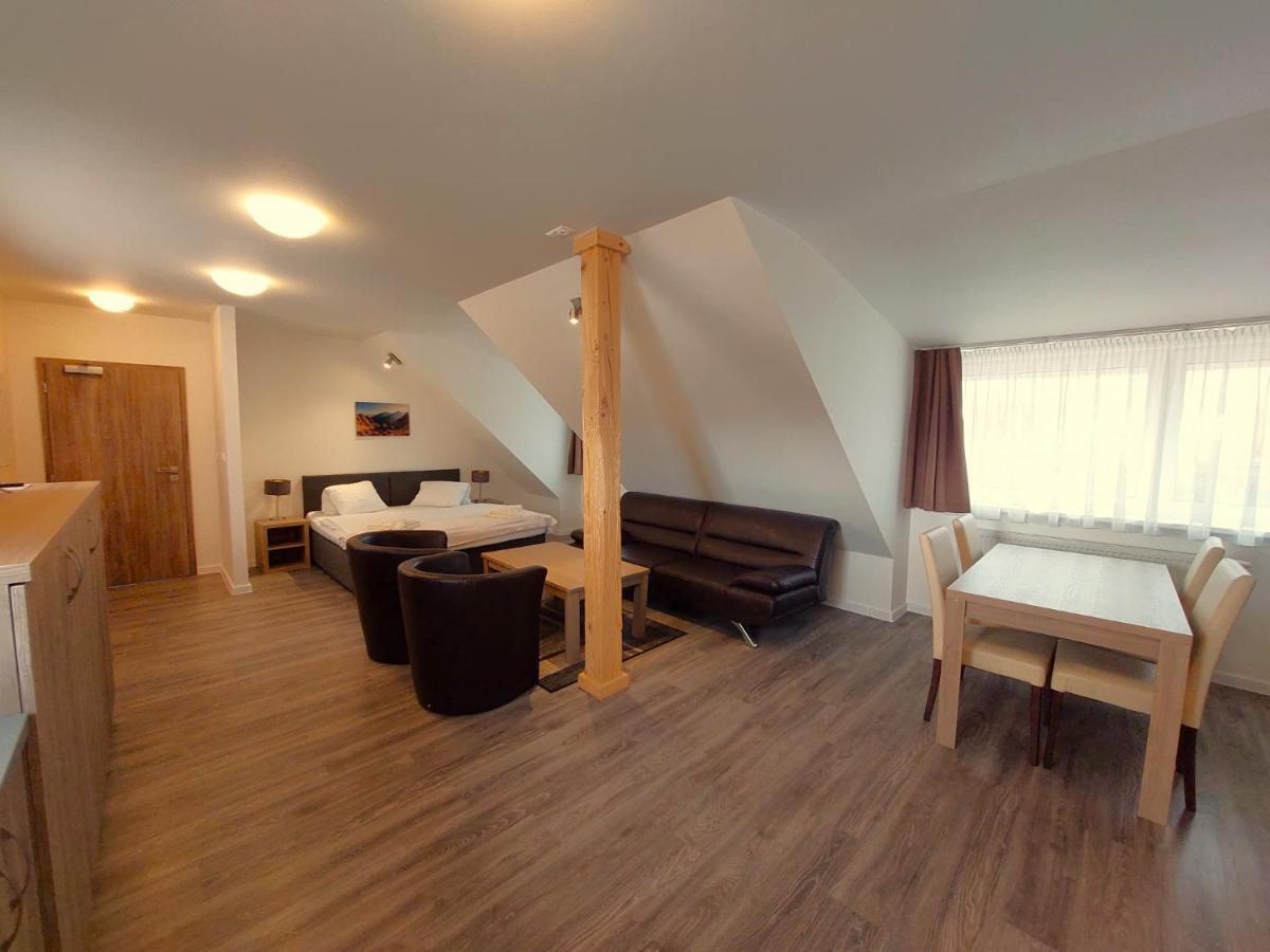Penzion Ceresnovy Sad & Wellness Vysoke Tatry Bagian luar foto
